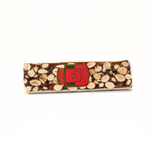 Barre de nougat noir aux amandes