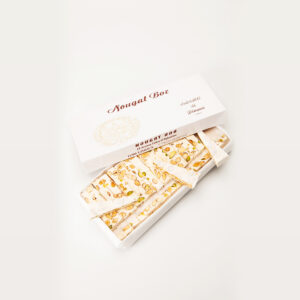 Boite blanche de nougat tendre