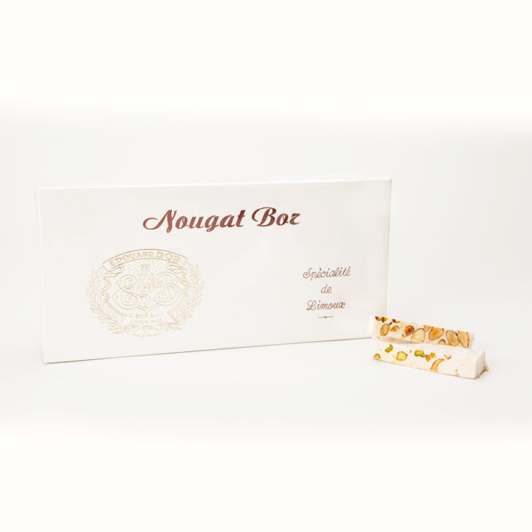 Boite blanche de nougat tendre (770g) boite de 48 riangles